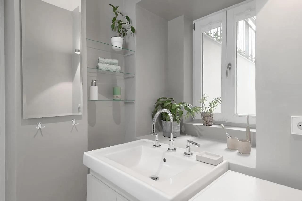 Exklusiv: Historisches Apartment Mit Deckengewoelbe Munich