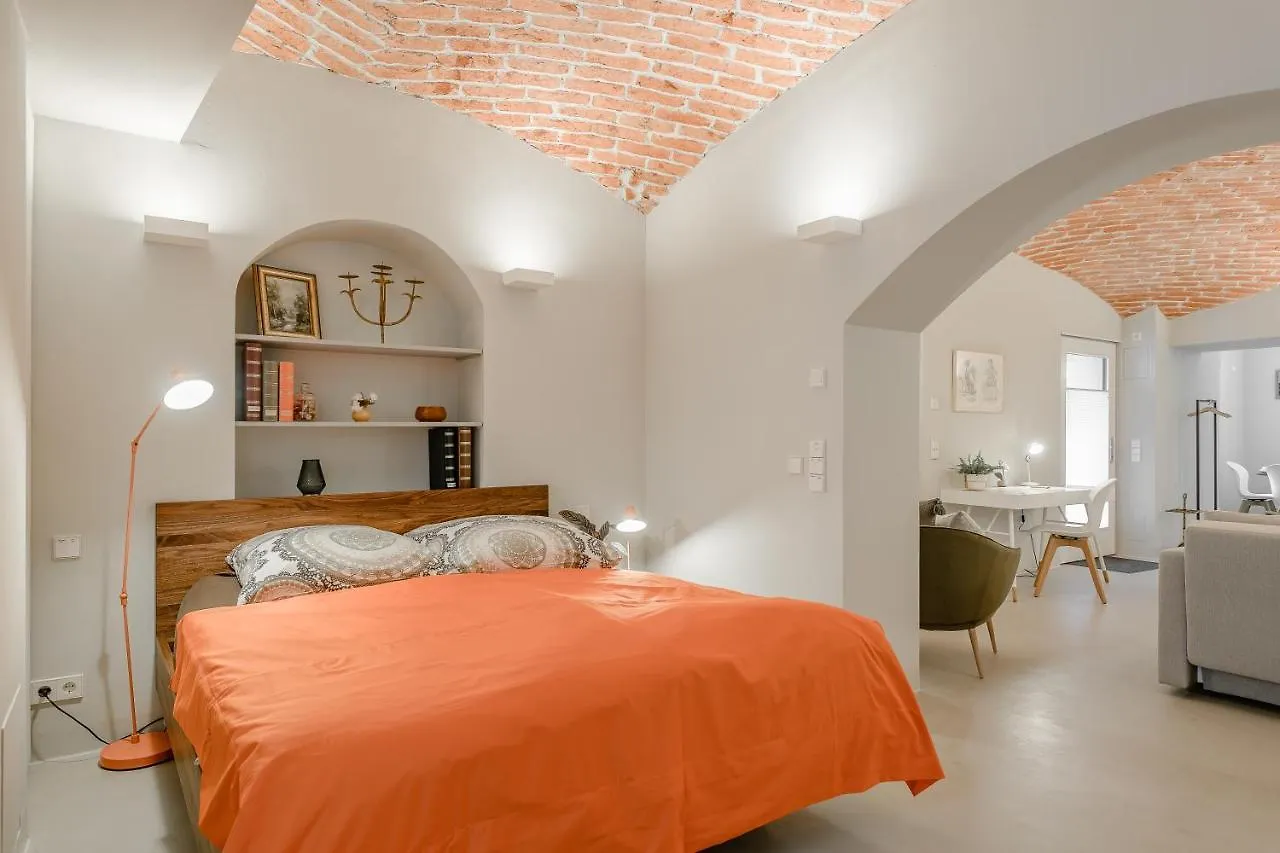 Exklusiv: Historisches Apartment Mit Deckengewoelbe Munich